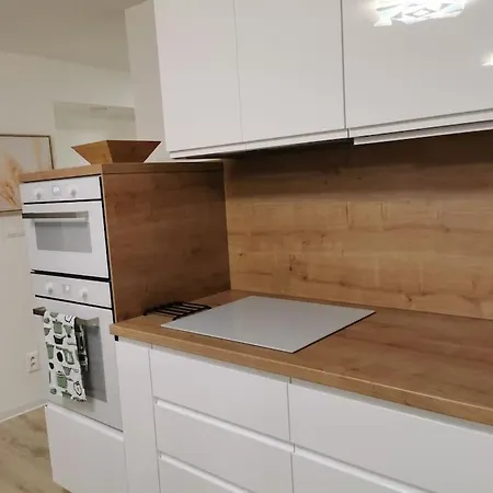 Zelena Oaza Pokoja V Centre Nitry Apartman