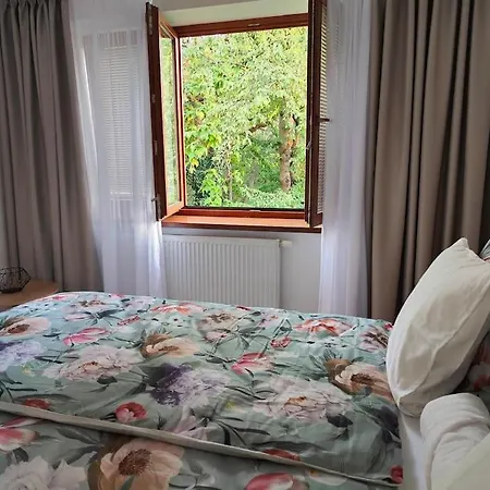 Apartman Zelena Oaza Pokoja V Centre Nitry *